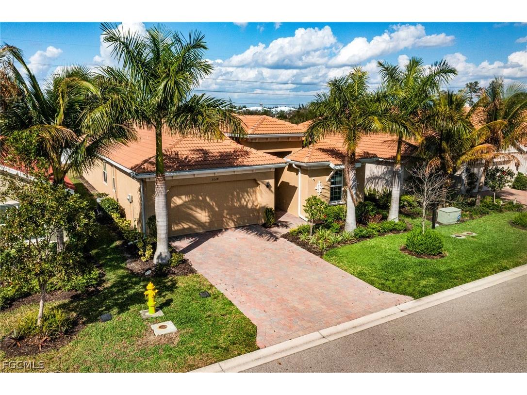 3028 Royal Gardens Avenue Fort Myers FL 33916 2026010622 image42
