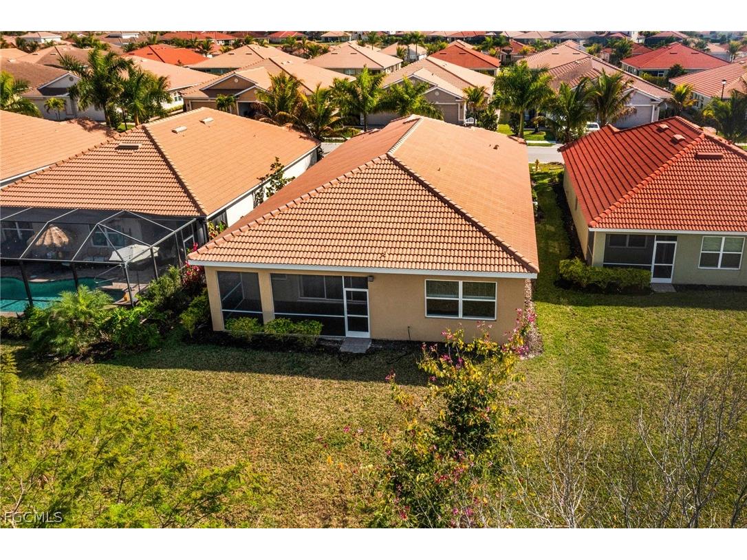 3028 Royal Gardens Avenue Fort Myers FL 33916 2026010622 image44