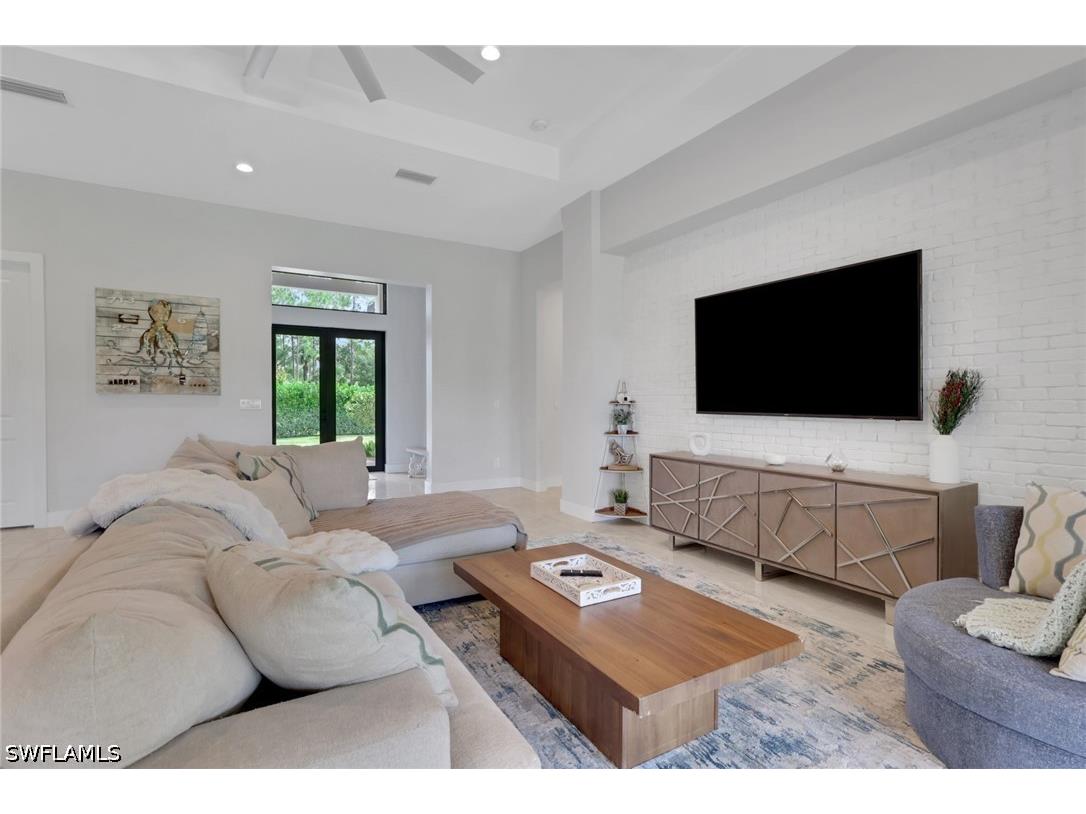 3028 Woodstock Avenue Naples FL 34120 226018815 image5