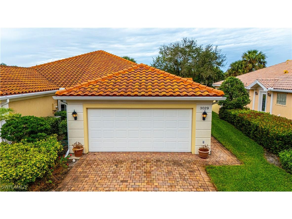 3029 Futuna Lane Naples FL 34119 224087254 image1