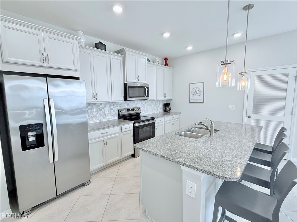 3029 Royal Gardens Avenue Fort Myers FL 33916 2025021758 image2