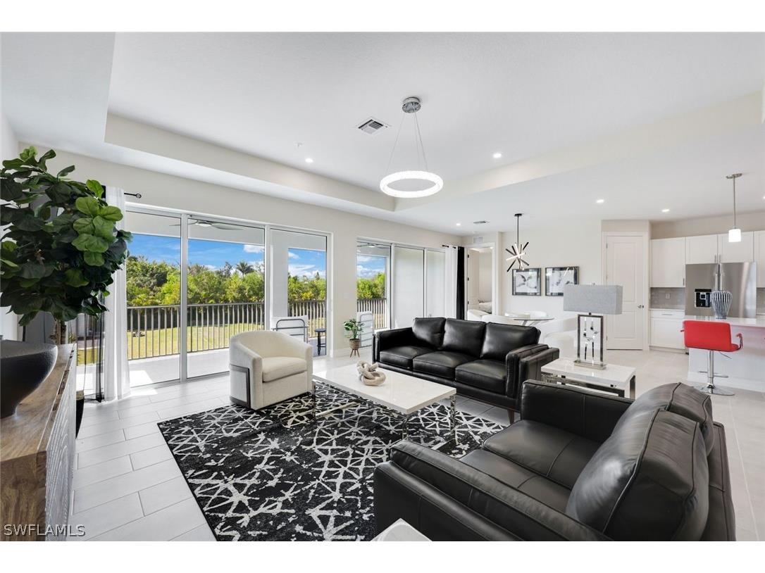 303 Indies Drive W #202 Naples FL 34114 226006856 image1