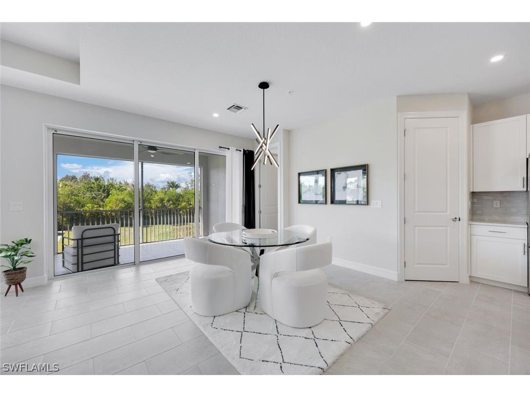 303 Indies Drive W #202 Naples FL 34114 226006856 image4