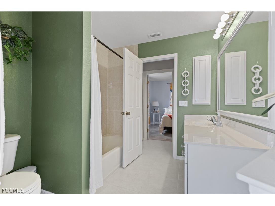 303 NE 13th Avenue Cape Coral FL 33909 2026007753 image16