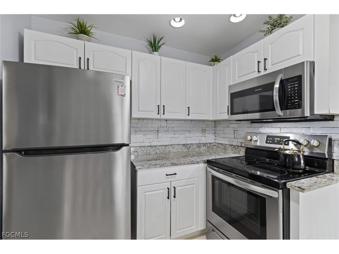 303 NE 13th Avenue Cape Coral FL 33909 2026007753 image4