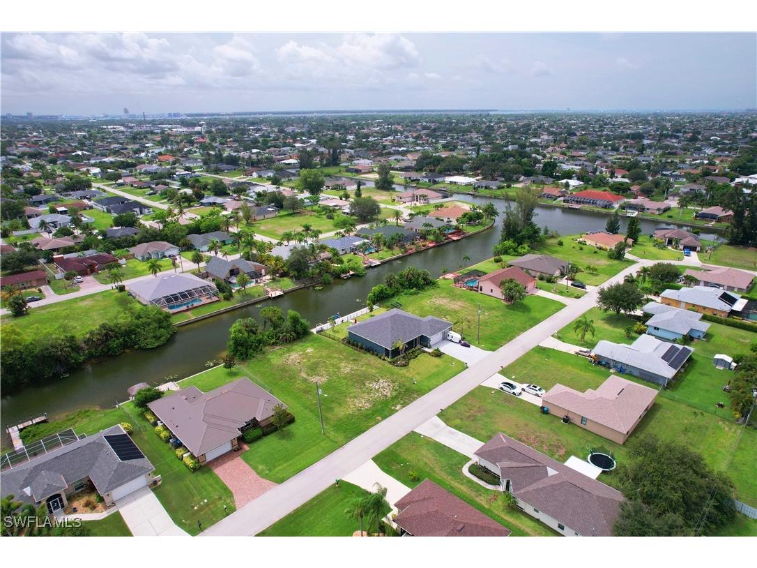 303 NE 17th Place Cape Coral FL 33909 225060911 image4