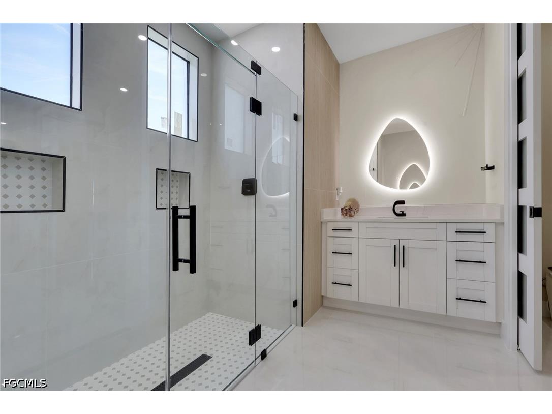 303 Nicholas Parkway E Cape Coral FL 33990 2026019832 image11