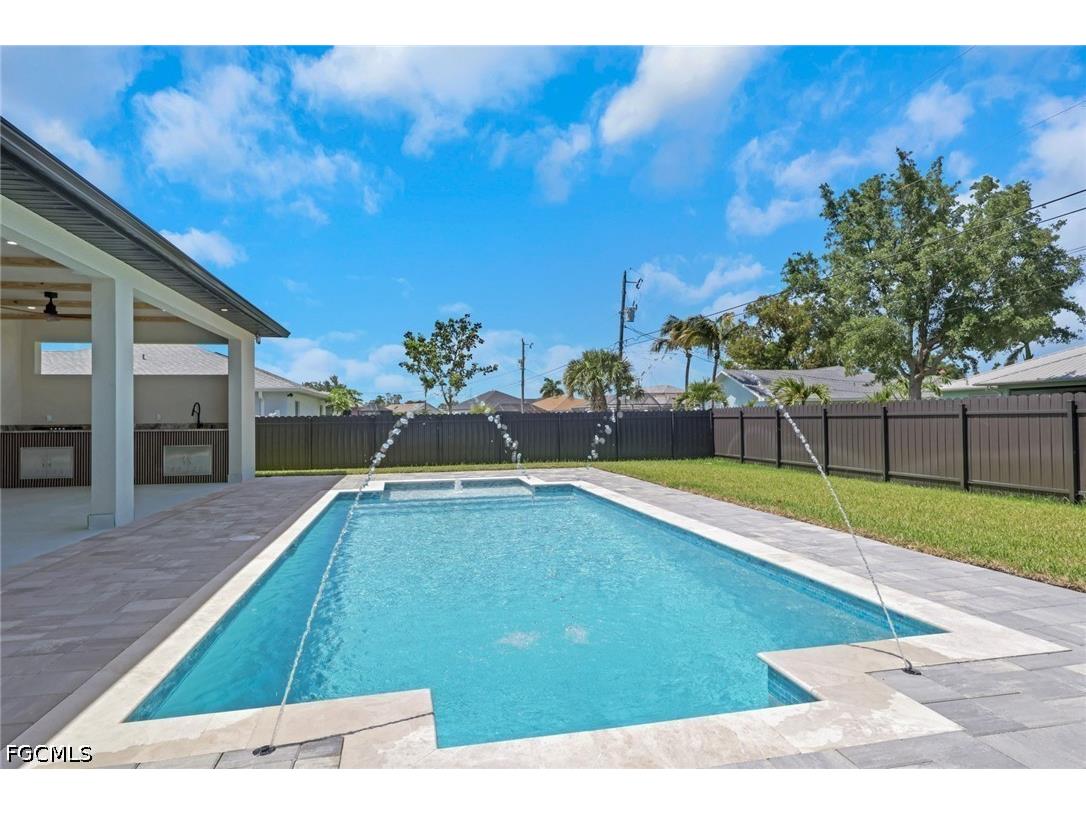 303 Nicholas Parkway E Cape Coral FL 33990 2026019832 image20