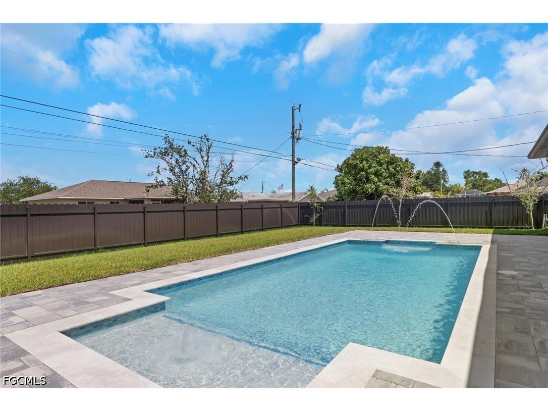 303 Nicholas Parkway E Cape Coral FL 33990 2026019832 image22