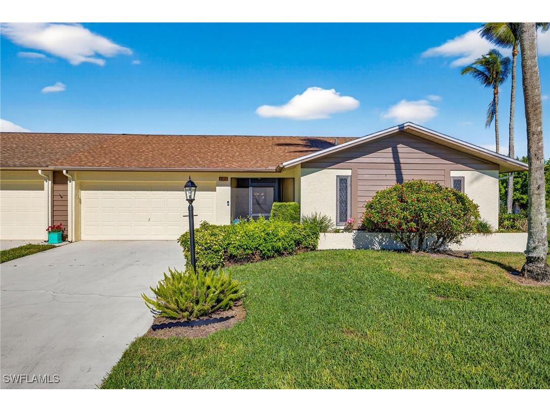 303 Reynolds Court #M16 Naples FL 34112 226004027 image1