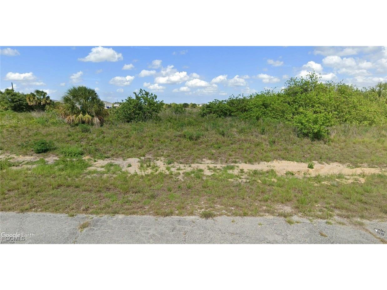 303 Ryan Court Labelle FL 33935 2025012647 image5