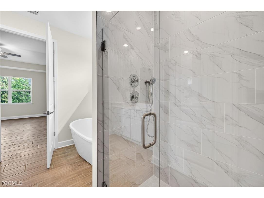 303 SE 1st Place Cape Coral FL 33990 2026011100 image13