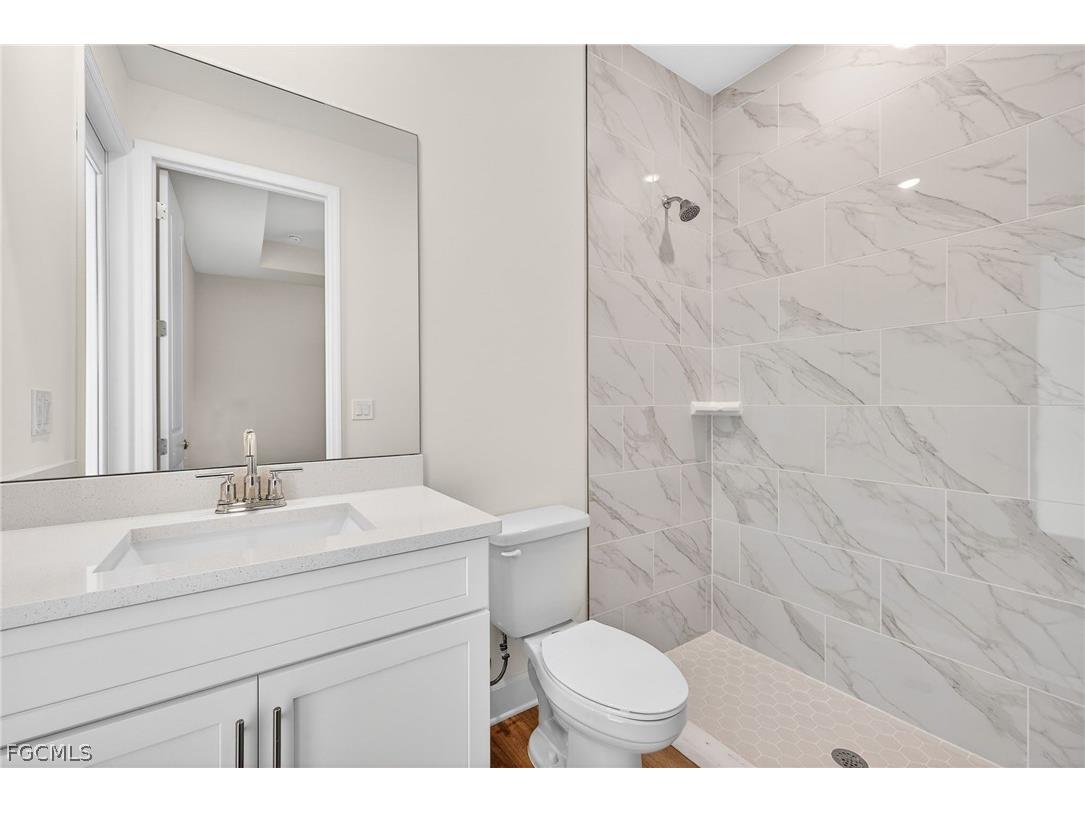 303 SE 1st Place Cape Coral FL 33990 2026011100 image18