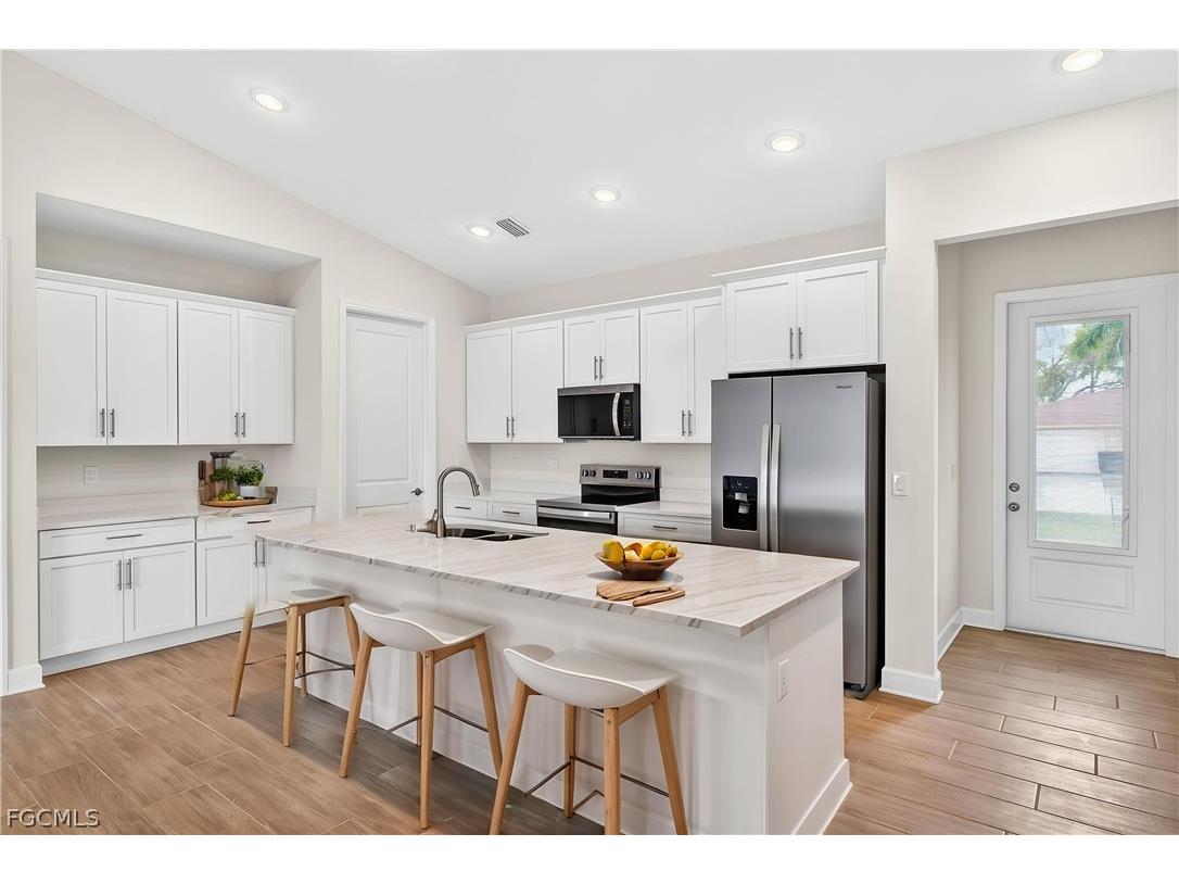 303 SE 1st Place Cape Coral FL 33990 2026011100 image5