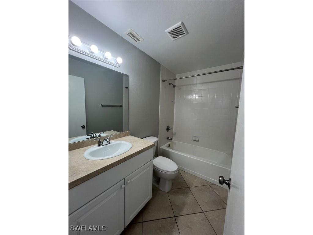 303 SW 3rd Place #104 Cape Coral FL 33991 225058895 image7