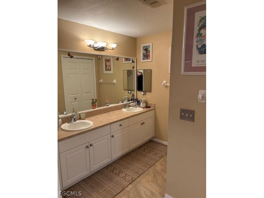 303 Wilmington Parkway Cape Coral FL 33993 2026009044 image15