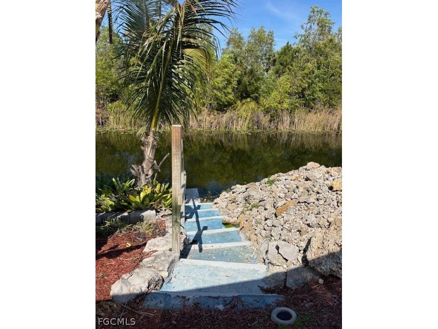 303 Wilmington Parkway Cape Coral FL 33993 2026009044 image27