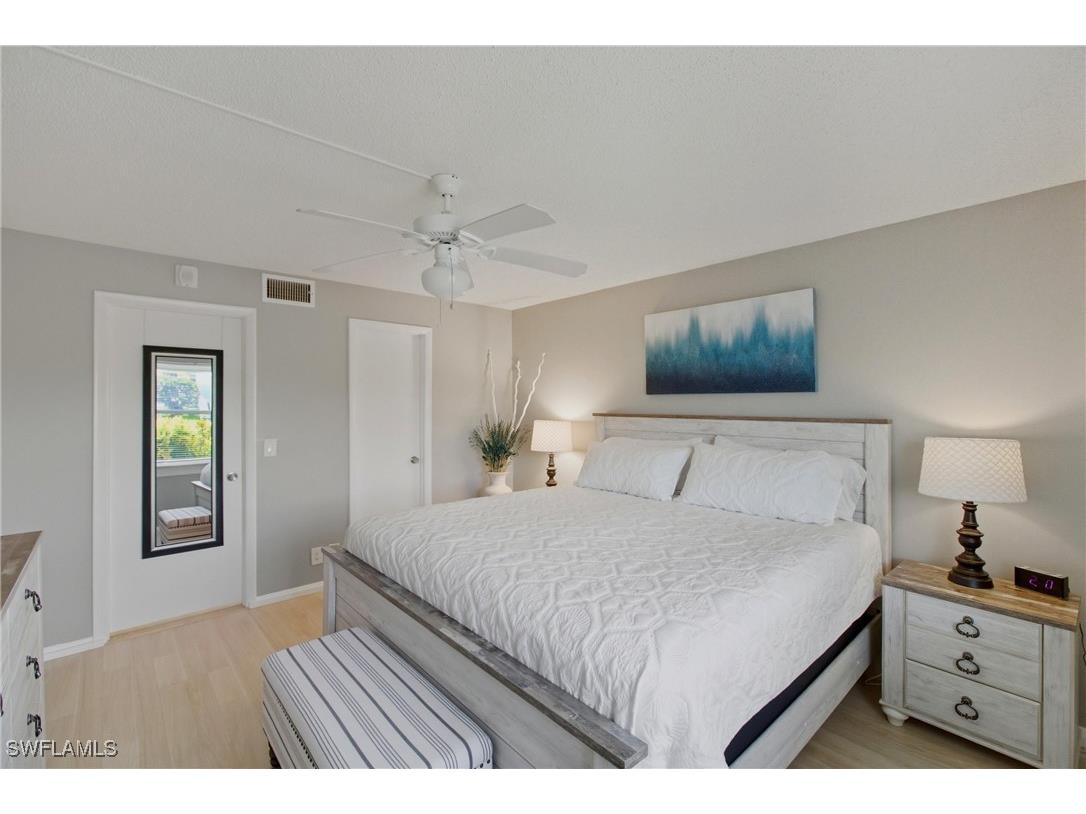 3030 Binnacle Drive #103 Naples FL 34103 225078418 image16