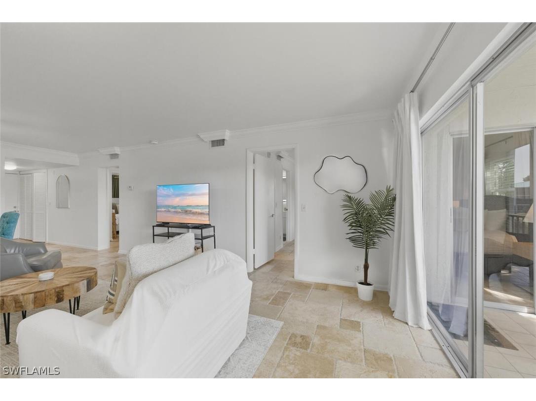 3030 Binnacle Drive #201 Naples FL 34103 225073767 image6