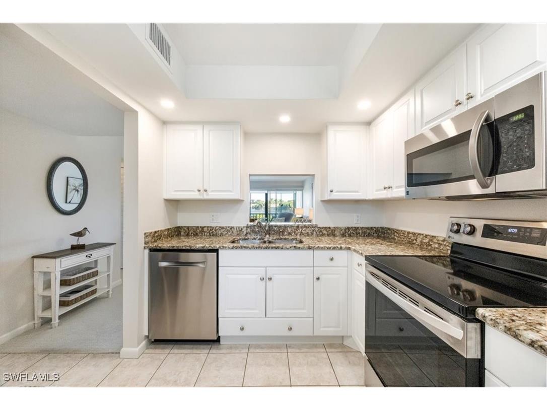 3030 Binnacle Drive #307 Naples FL 34103 225080285 image4