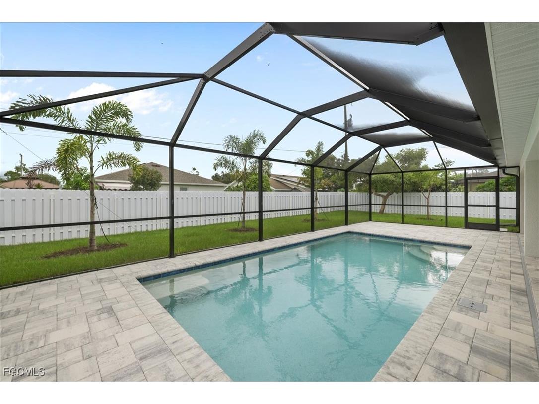 3030 SW 11th Court Cape Coral FL 33914 2025006637 image1