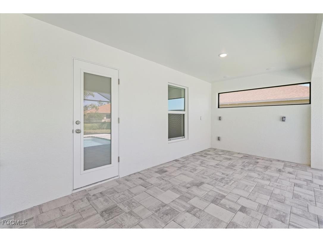 3030 SW 11th Court Cape Coral FL 33914 2025006637 image24