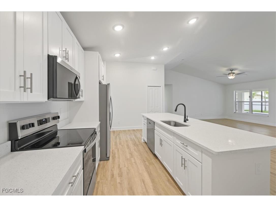 3030 SW 11th Court Cape Coral FL 33914 2025006637 image9