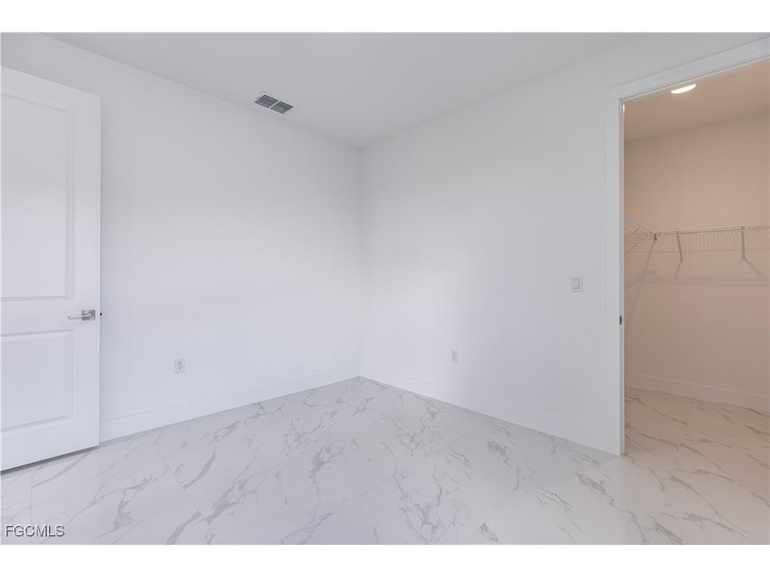 3031 NW 3rd Avenue Cape Coral FL 33993 2025011185 image27