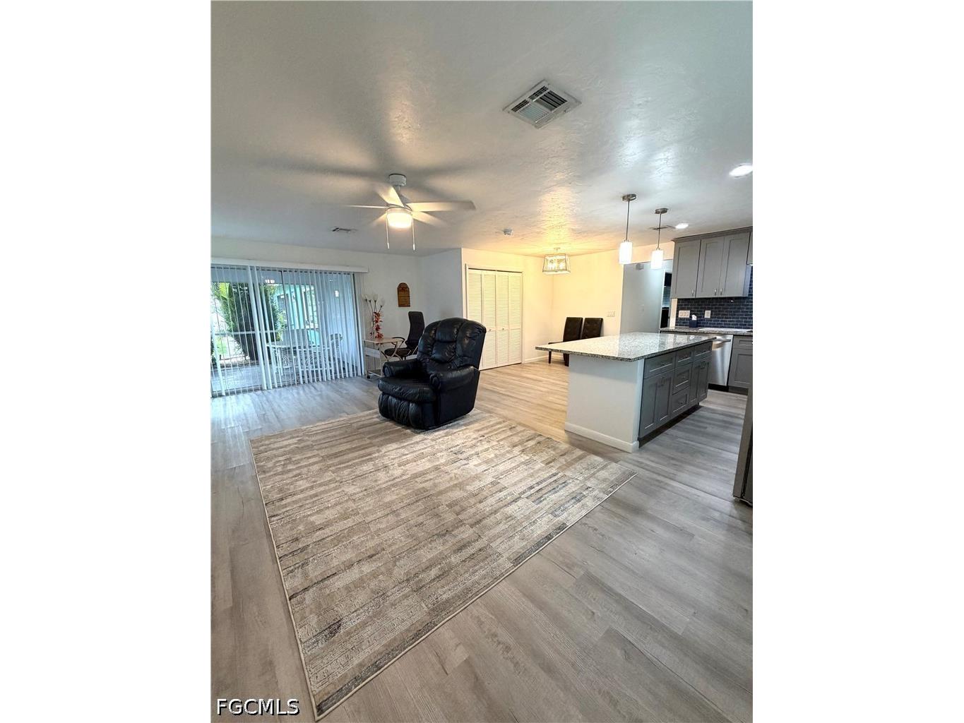 3032 SE Santa Barbara Place #2 Cape Coral FL 33904 2026022875 image3