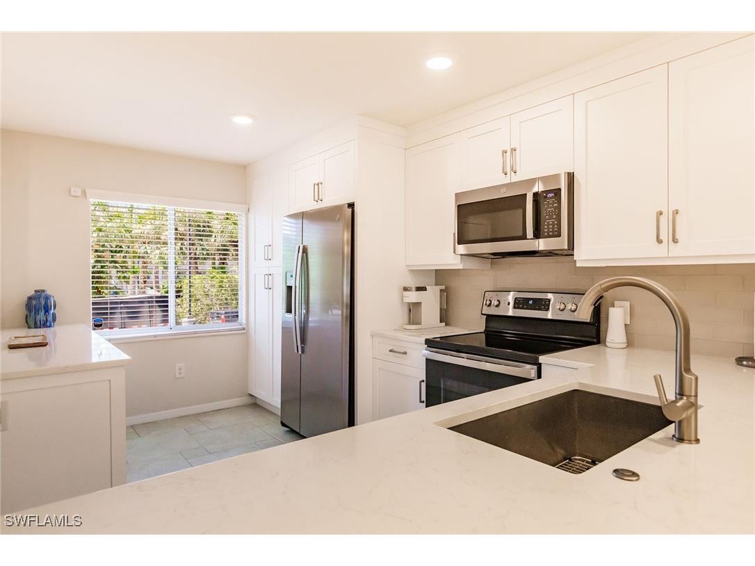 3032 Sandpiper Bay Circle #G102 Naples FL 34112 225060620 image10