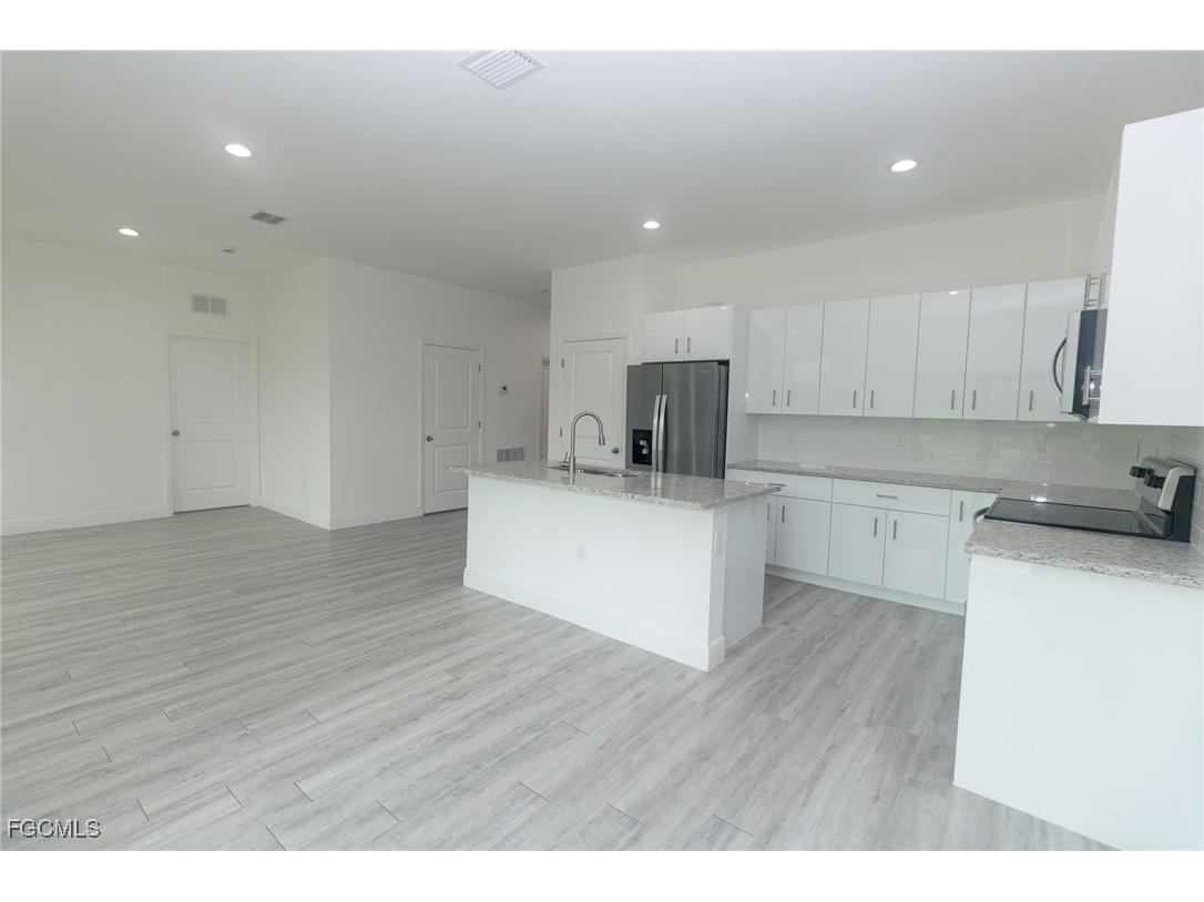 3032 W Briarwood Circle Labelle FL 33935 2025016018 image9