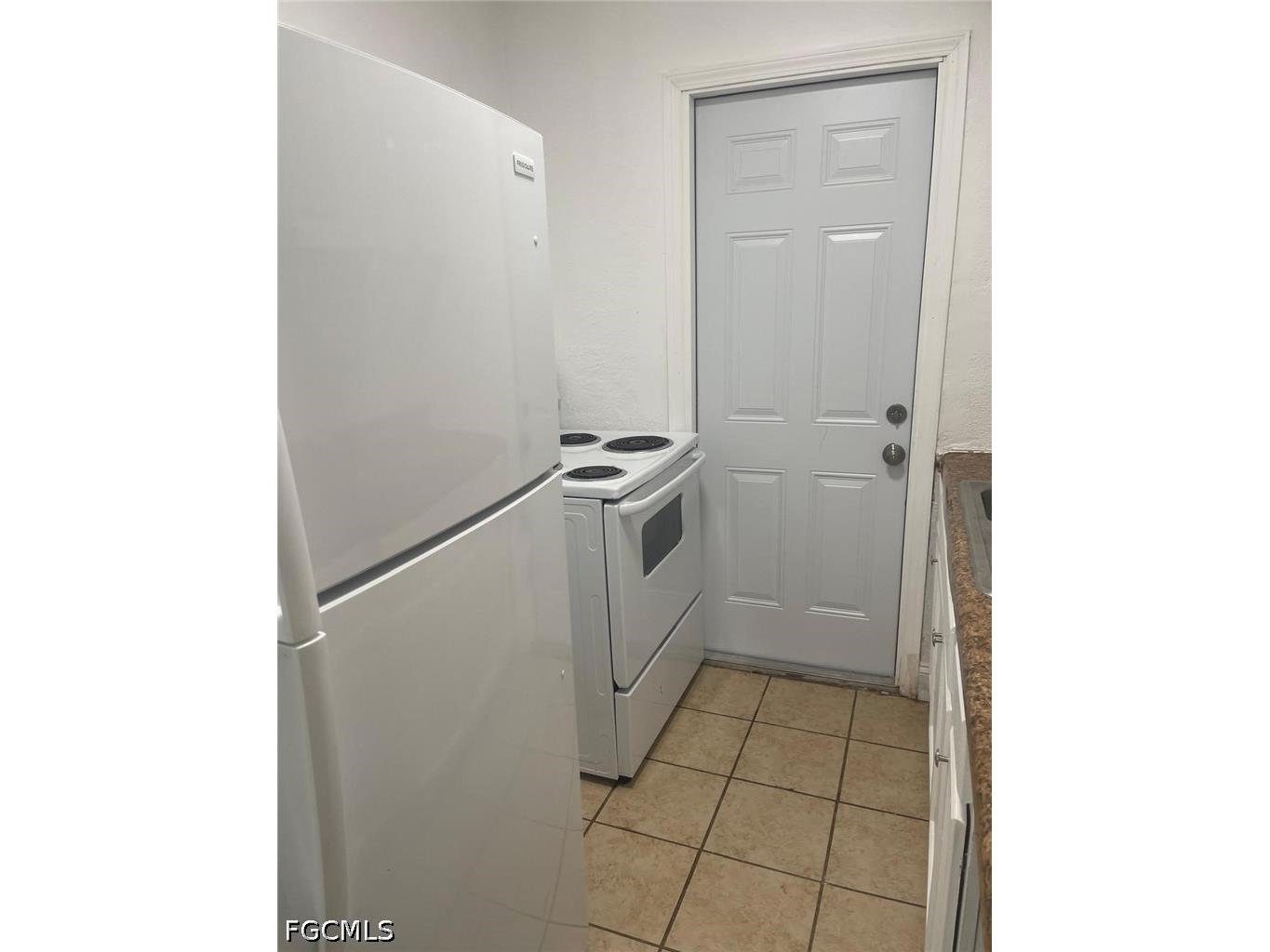 3033 2nd Street #1 Fort Myers FL 33916 2026015454 image3