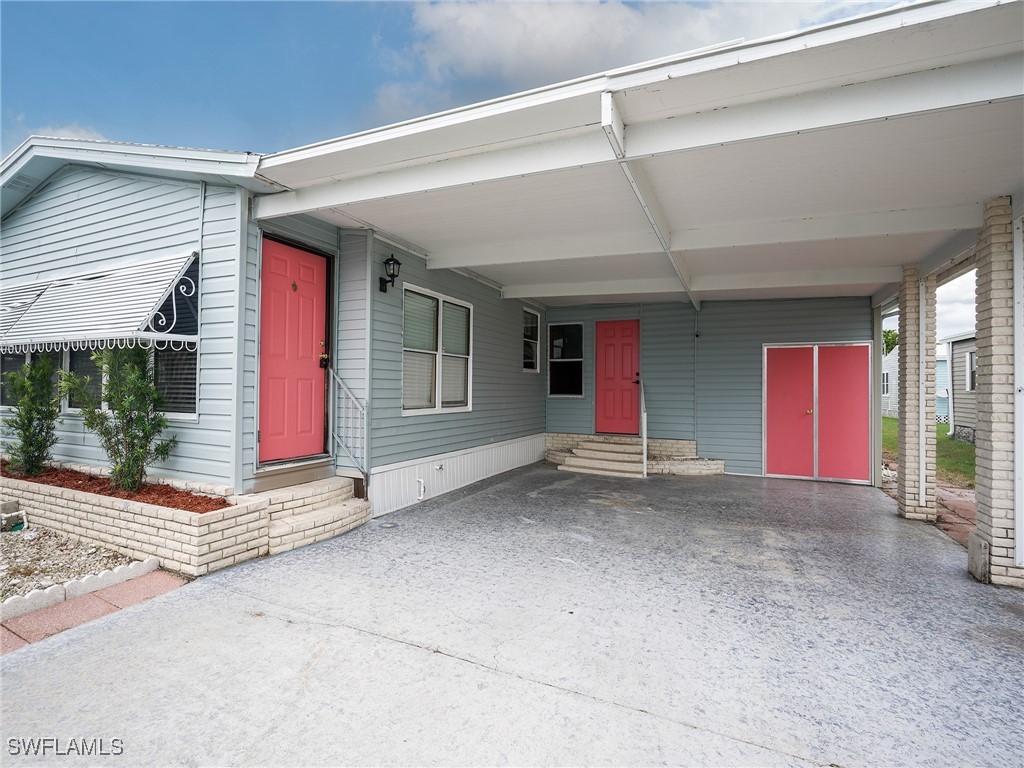3033 Artesian Lane North Fort Myers FL 33917 225066344 image1