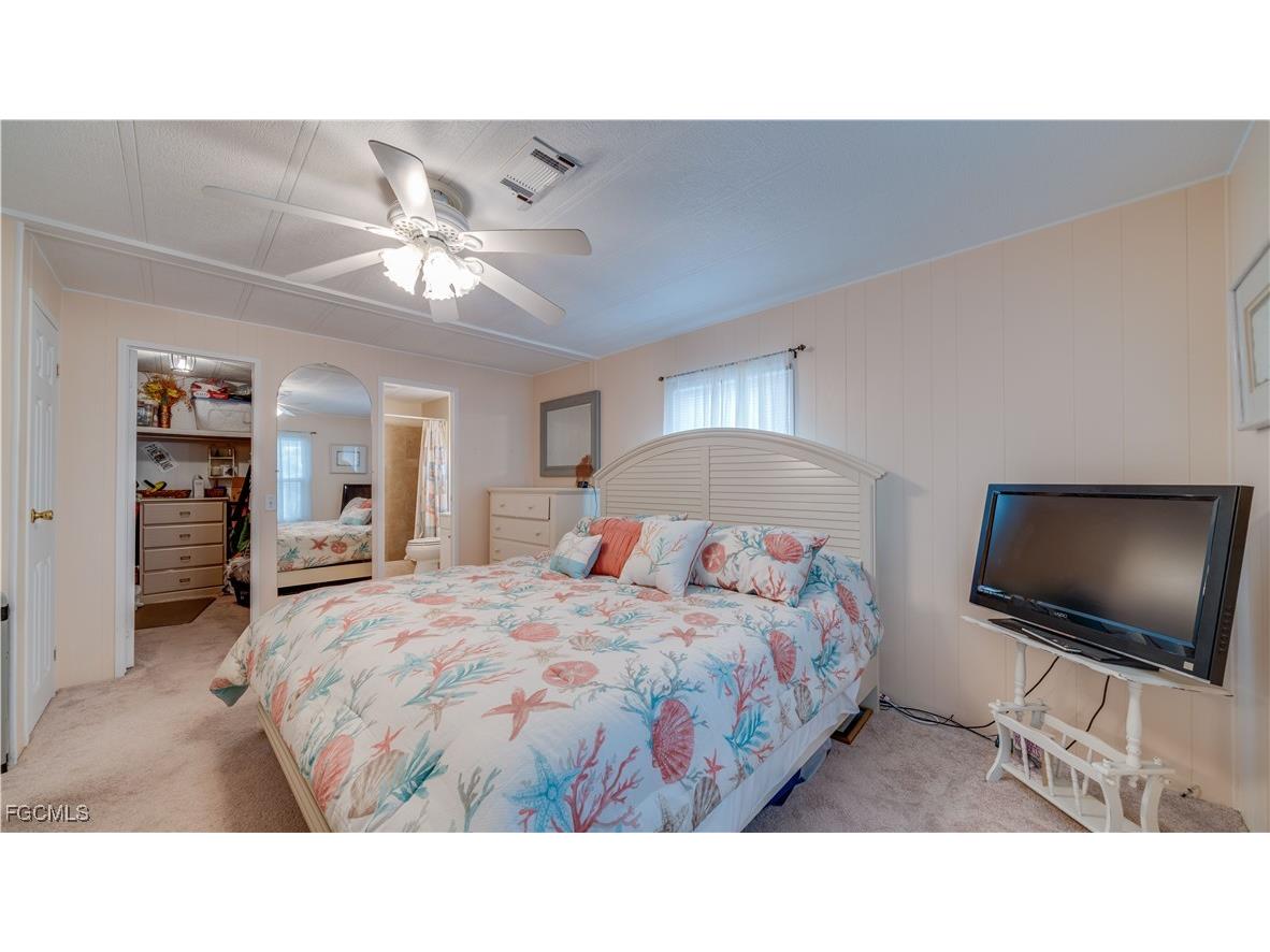 3033 Bounty Lane Saint James City FL 33956 2026001557 image20