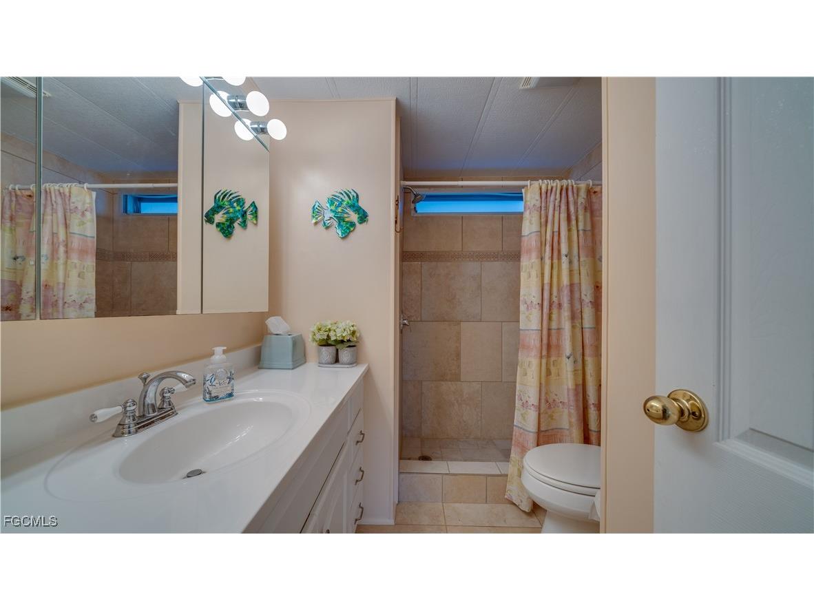 3033 Bounty Lane Saint James City FL 33956 2026001557 image25