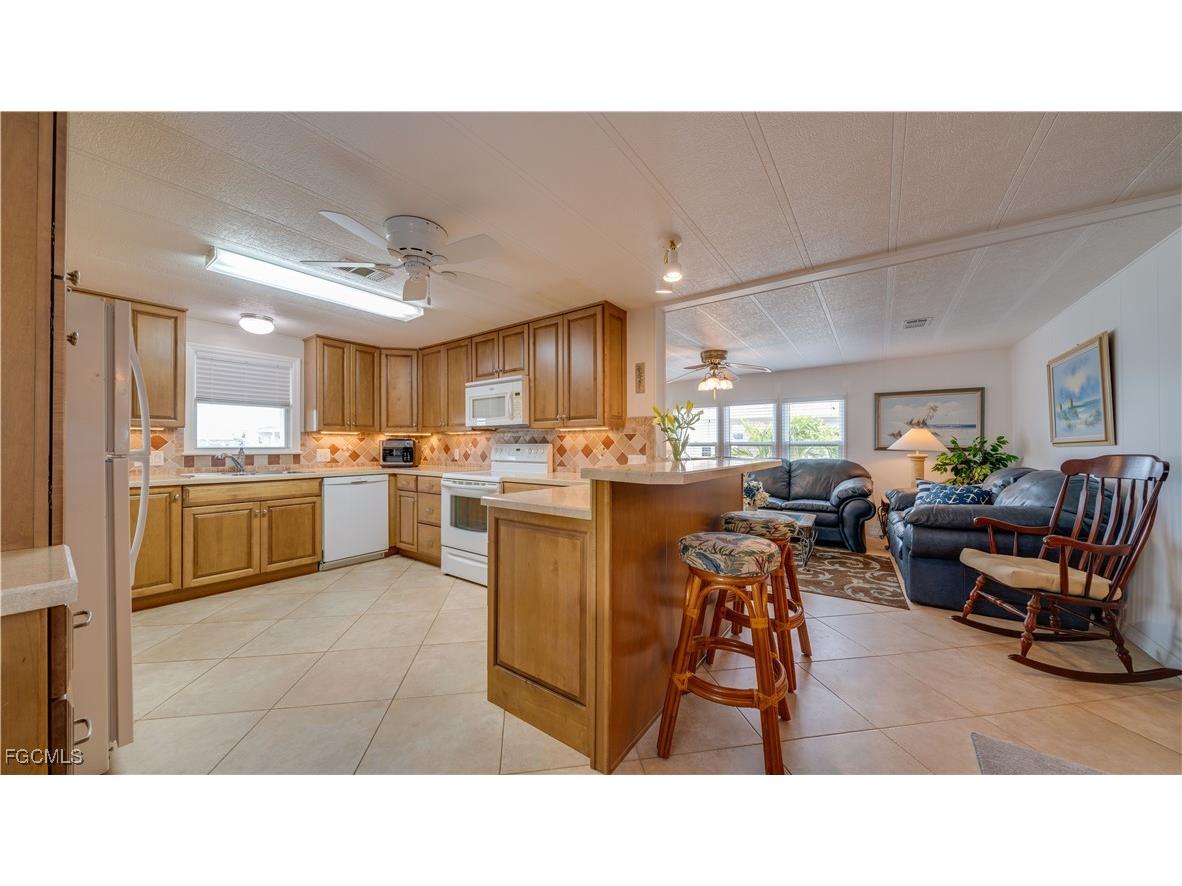 3033 Bounty Lane Saint James City FL 33956 2026001557 image3