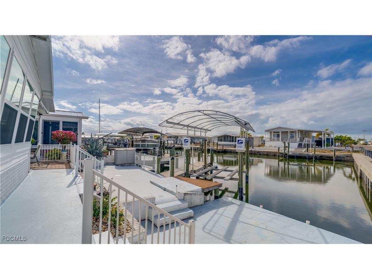 3033 Bounty Lane Saint James City FL 33956 2026001557 image33