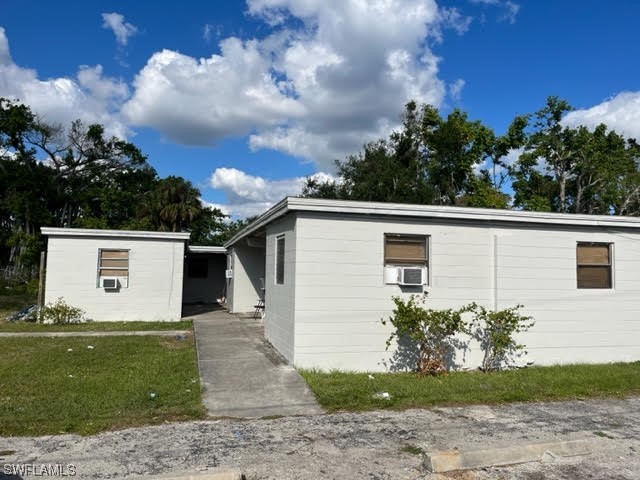 3033 Second Street Fort Myers FL 33916 223037025 image1