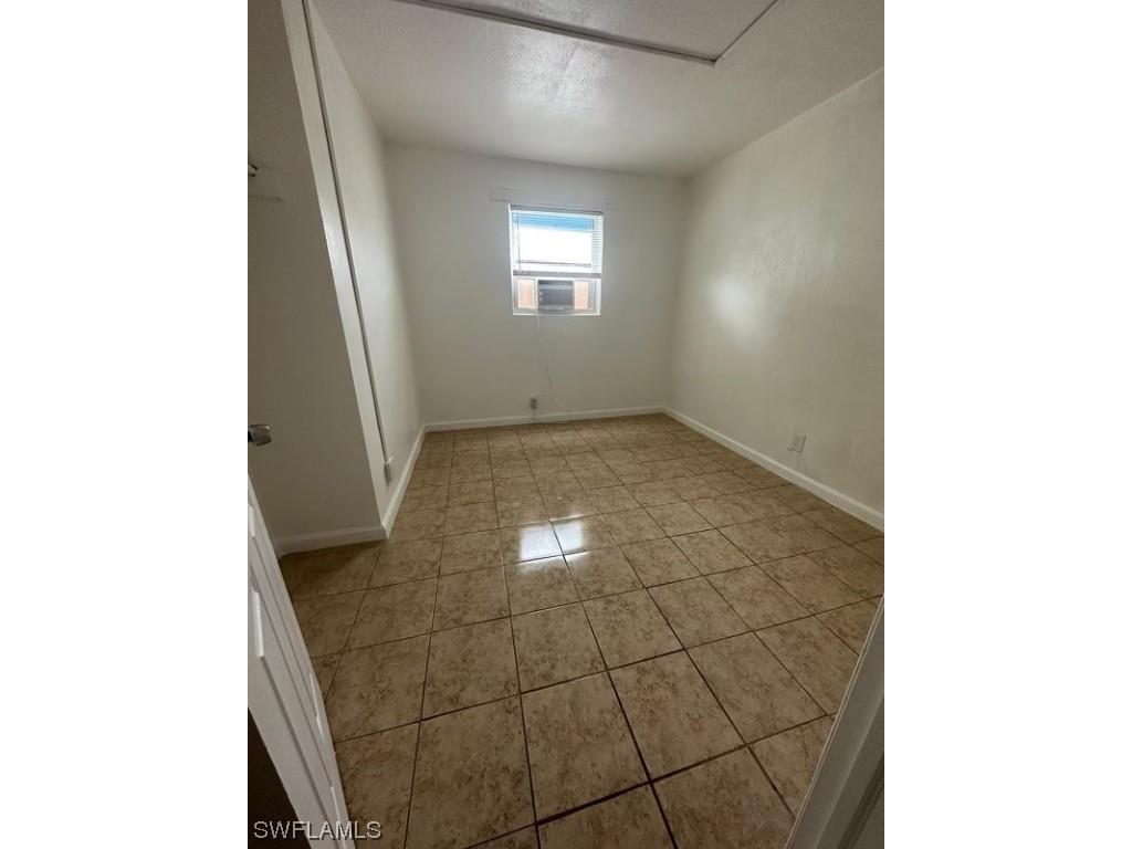 3033 Second Street Fort Myers FL 33916 223076082 image1