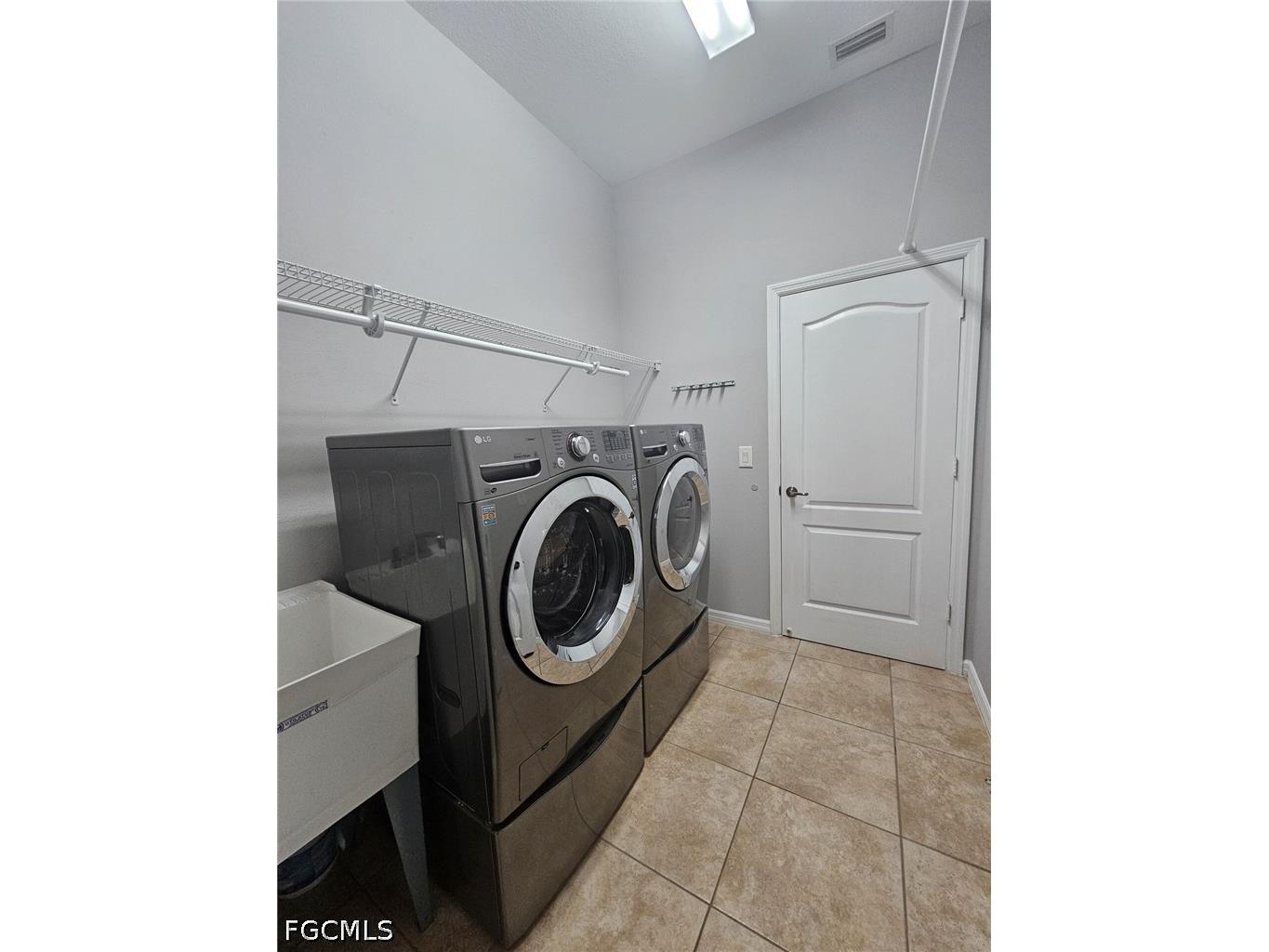 3033 Via Rialto Street Fort Myers FL 33905 2026018829 image14