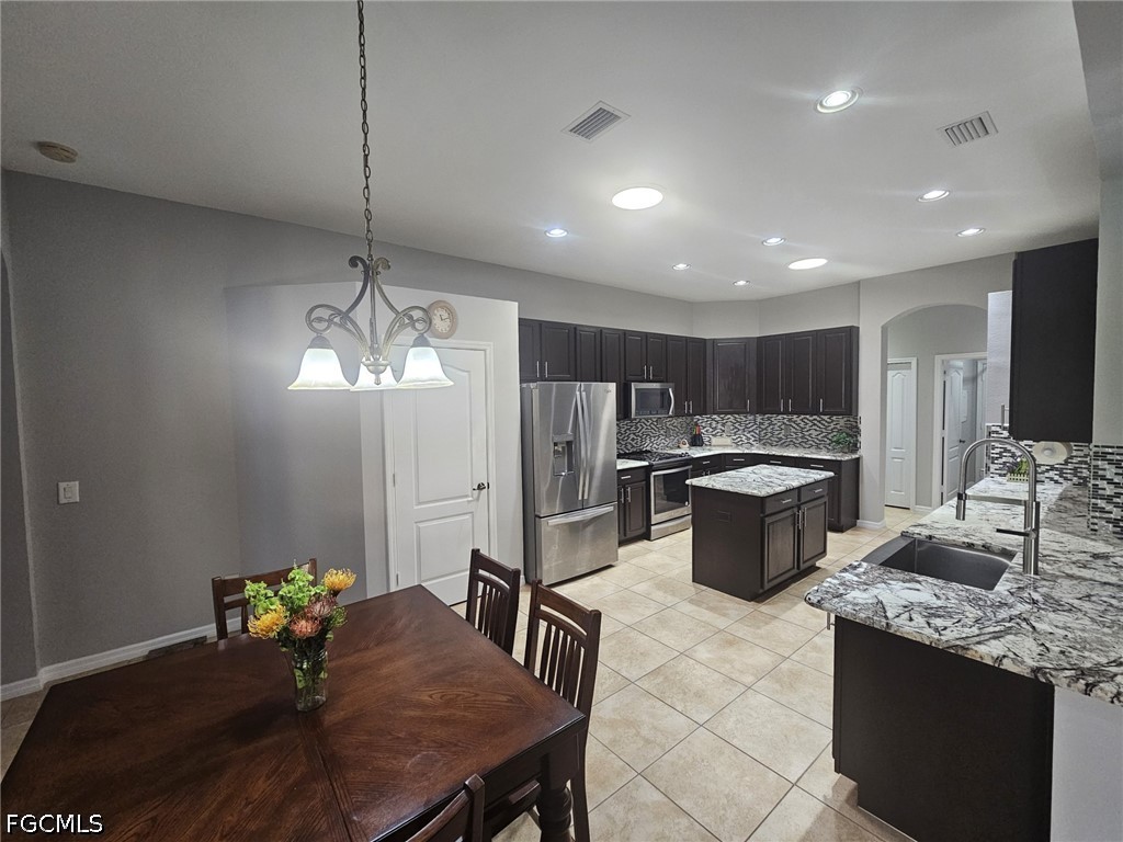 3033 Via Rialto Street Fort Myers FL 33905 2026018829 image6