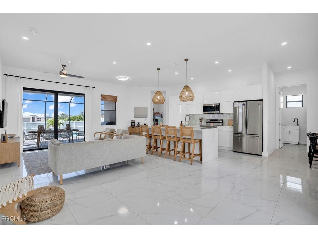 3034 NW Juanita Place Cape Coral FL 33993 2026003742 image2