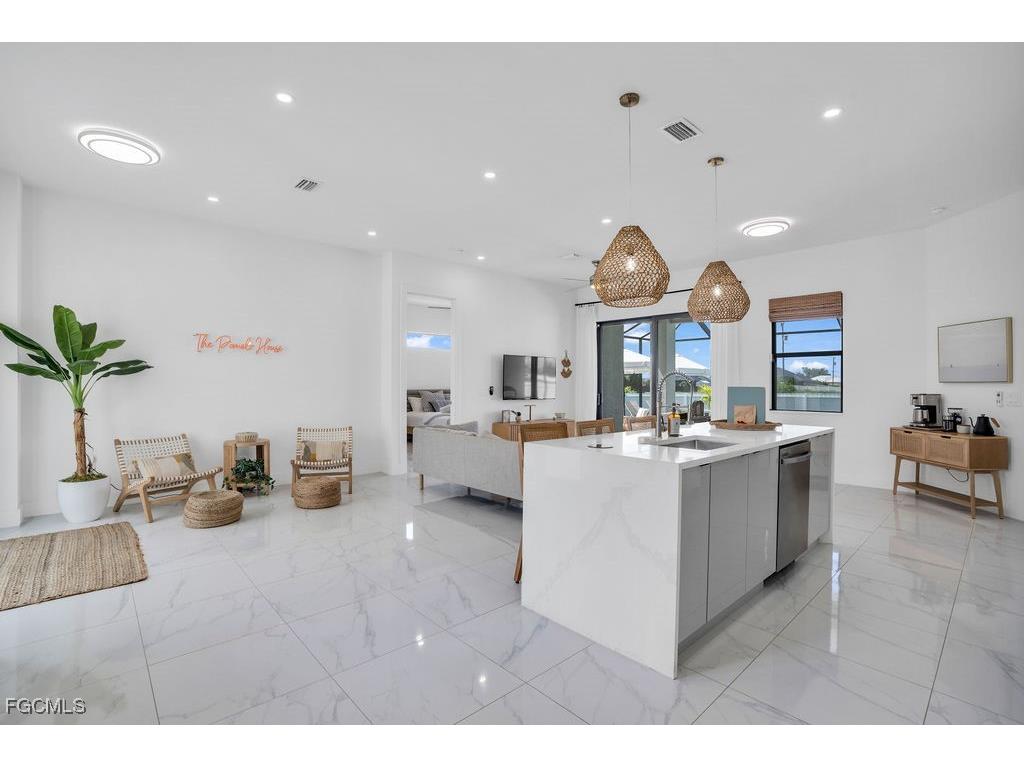 3034 NW Juanita Place Cape Coral FL 33993 2026003742 image4