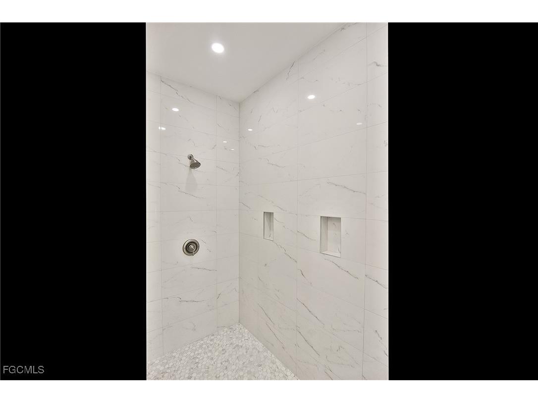 3034 Price Avenue Fort Myers FL 33916 2026000613 image17