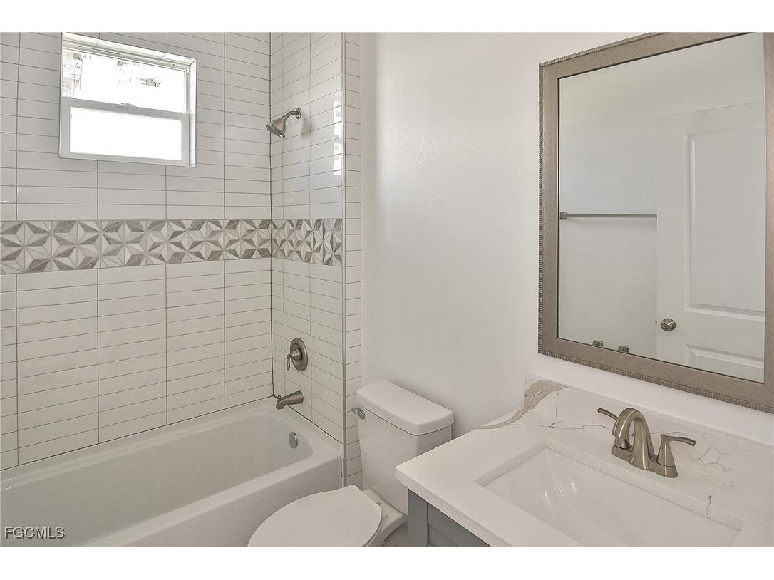 3034 Price Avenue Fort Myers FL 33916 2026000613 image28