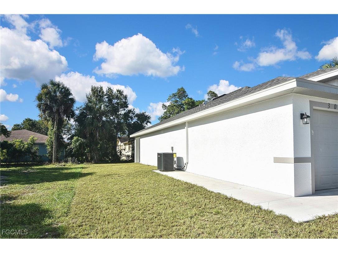 3034 Price Avenue Fort Myers FL 33916 2026000613 image31