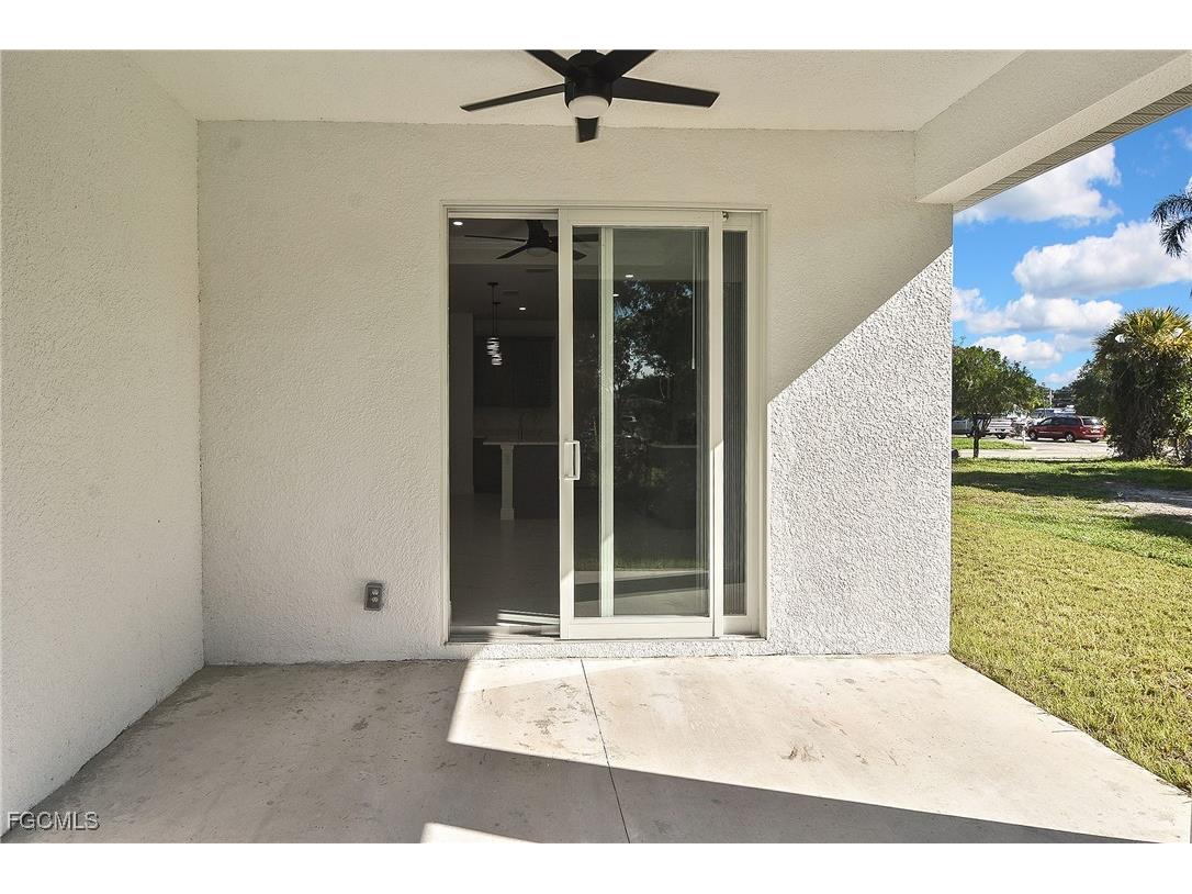 3034 Price Avenue Fort Myers FL 33916 2026000613 image37