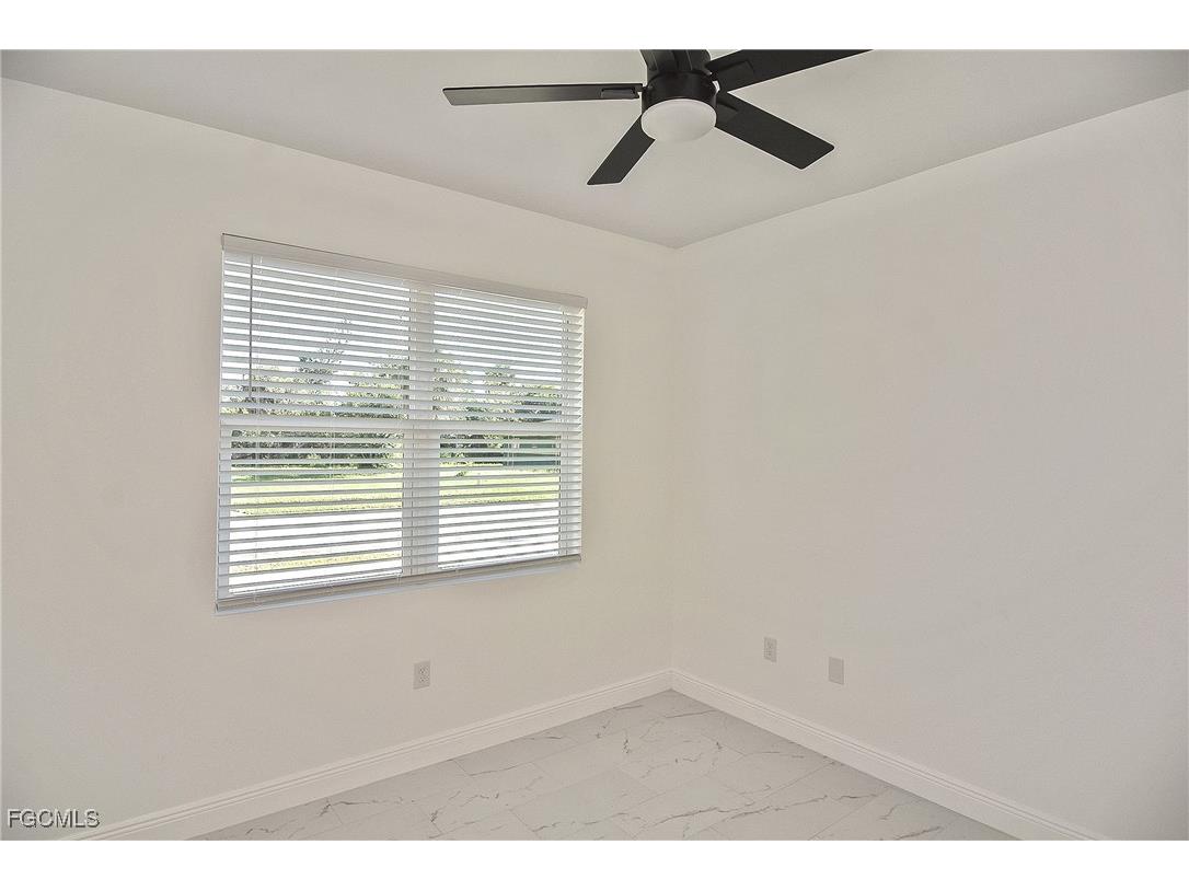 3034 Price Avenue Fort Myers FL 33916 2026000613 image8