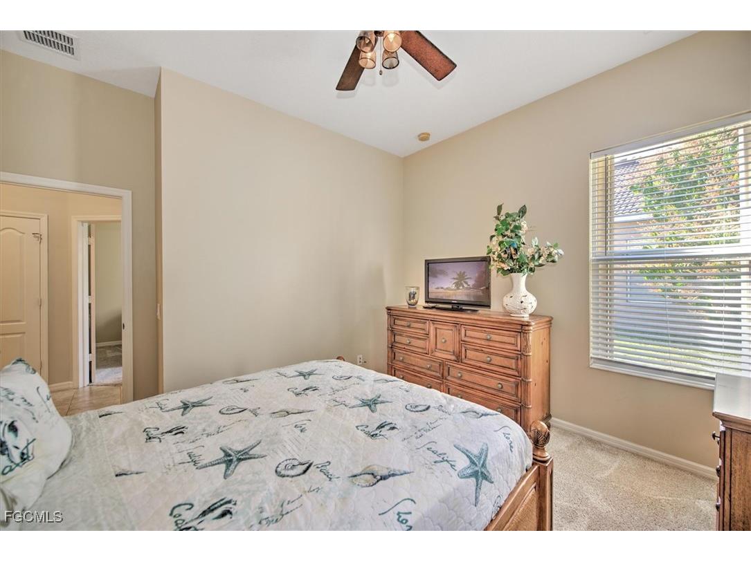 3034 Via San Marco Court Fort Myers FL 33905 2025017812 image18