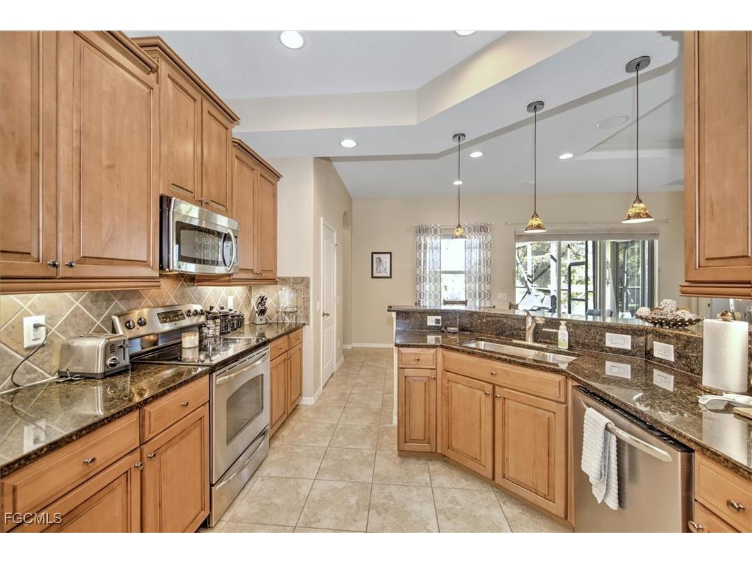 3034 Via San Marco Court Fort Myers FL 33905 2025017812 image8